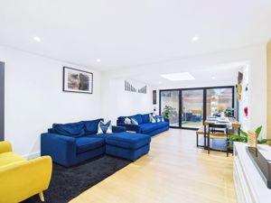 Photo 12- click for photo gallery